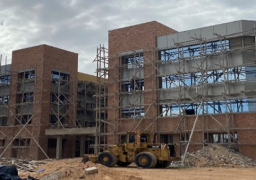 بالصور .. وزير التعليم العالي يستعرض تقريرًا ميدانيًا لمتابعة مشروعات جامعة مطروح بتكلفة 1.2 مليار جنيه