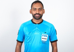 اختيار طاقم تحكيم بحريني لمباراة السعودية والكويت