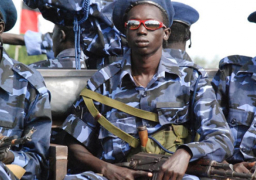 الشرطة السودانية تضبط أسلحة وعبوات ناسفة فى الخرطوم