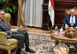 رئيس مجلس الشيوخ يستقبل سفير فرنسا بالقاهرة