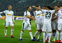 مونشنجلادباخ لا يعتزم بيع لاعبيه رغم الخسائر المالية