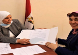 وزيرة التجارة والصناعة تعلن بدء تسليم الدفعة الأولى من الوحدات الصناعية للمستثمرين بالمجمعات الجديدة