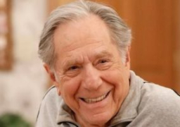 وفاة الفنان الأمريكى جورج سيجال