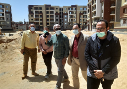 مسئولو “الإسكان” يتفقدون سير العمل بمشروعات مدينة الشروق