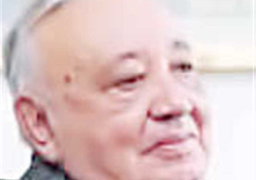 عز الدين نجيب في مئوية ثروت عكاشة: كان يعتبر كل قيادة بالثقافة وزيرًا