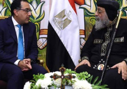 رئيس الوزراء يهنئ البابا تواضروس الثاني بعيد القيامة المجيد