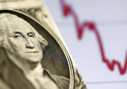 الدولار يهوي لأدنى مستوى في 6 أسابيع