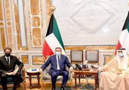 رئيس الحكومة الوطنية الليبي و أمير الكويت يبحثان سبل تعزيز العلاقات