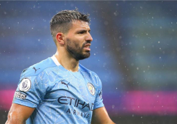 إكسبريس: برشلونة يعتقد أنه الأوفر حظا في سباق ضم “أجويرو”