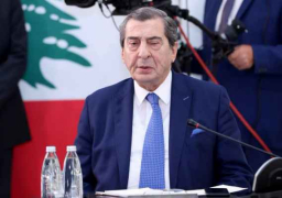 نائب رئيس البرلمان اللبنانى يؤكد تمسكه بالدعوة لتسلم الجيش مقاليد السلطة