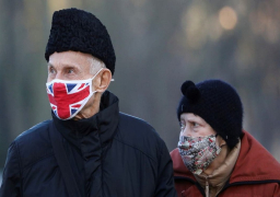 وزير الصحة البريطاني: لا نملك أي جرعات زائدة من لقاحات فيروس كورونا