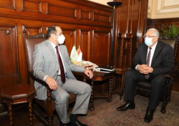 وزير الزراعة يبحث مع سفير الإمارات التعاون في مجال الاستثمار الزراعي