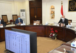 وزير الإسكان يستعرض موقف محطات معالجة الصرف الصحى
