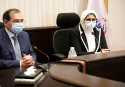 اليوم.. بدء تطعيم الأطقم الطبية في مراكز قطاع البترول بلقاح كورونا