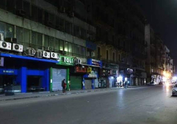 اليوم.. بدء تنفيذ قرارات الحكومة بغلق المحال والمطاعم في الـ9 مساء