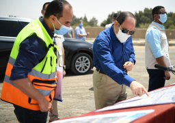 السيسي يتفقد اعمال تطوير عدد من المحاور والطرق الجديدة بشرق القاهرة