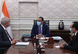 مدبولي يتابع مشروعات الهيئة العامة للمنطقة الاقتصادية لقناة السويس