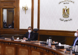 “مدبولى” يستعرض الموقف التنفيذى لمشروعات تطوير مدينة الغردقة