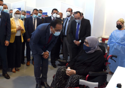 مدبولي يدعو المواطنين للإسراع في التسجيل لتلقي اللقاح