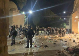 ارتفاع مصابى مواجهات الأقصى والشيخ جراح لأكثر من 200 .. واسرائيل تغلق المصلى القبلي بالمسجد