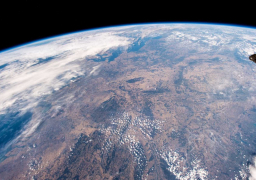 انتهاء أزمة الصاروخ الصيني بتفككه .. وسقوط بقاياه فوق بحر العرب