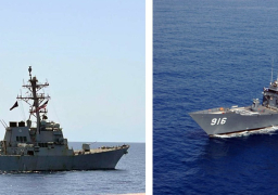 القوات البحرية المصرية والأمريكية تنفذان تدريبًا عابرًا بالبحر الاحمر