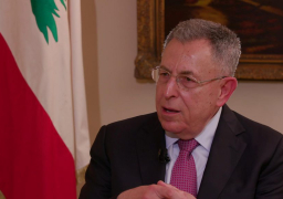رئيس الحكومة اللبنانية الأسبق: الحريري لن يعتذر عن عدم تشكيل الحكومة اللبنانية الجديدة