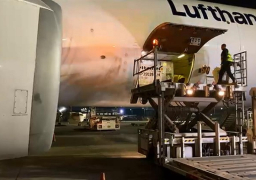 الصحة: مصر تتسلم الدفعة الثانية من لقاح فيروس كورونا “أسترازينيكا”