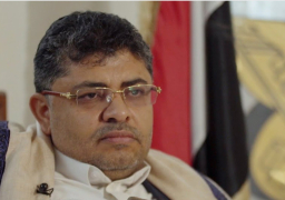 رداً على العقوبات الأمريكية .. قيادي حوثي يهدد باستهداف “مواقع غير متوقعة”