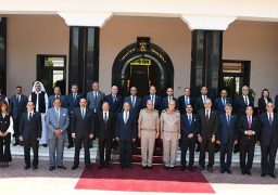 وزير الدفاع يلتقى وفدا من لجنة الدفاع والأمن القومى بمجلس النواب