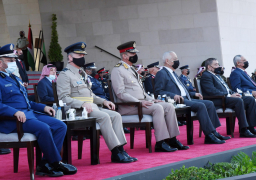 وزير الدفاع يعود إلى أرض الوطن عقب زيارته للأردن