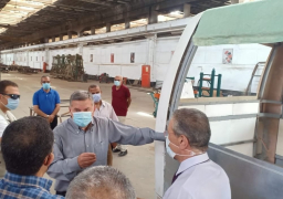 وزير قطاع الأعمال العام يتفقد منتجات جديدة ل”الهندسية للسيارات” .. ويتابع اختبار السيارة الكهربائية بشركة “النصر”