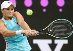 الأسترالية أشلي بارتي تحافظ على صدارة التصنيف العالمي للتنس