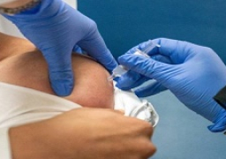 ايطاليا:إعطاء 44.2 مليون جرعة من لقاحات كورونا