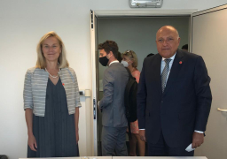 شكري يبحث مع وزيرة خارجية هولندا سبل دفع التعاون المشترك