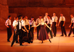 بمناسبة مرور 20 عام على تقديمه فى الاوبرا : ليلتان لباليه زوربا والليلة الكبيرة بالاوبرا