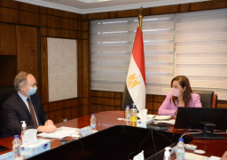 وزيرة التخطيط والتنمية الاقتصادية تلتقي سفير الاتحاد الأوروبي بمصر