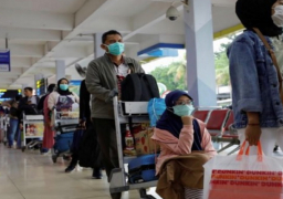 الصليب الأحمر: وضع كورونا في إندونيسيا يقترب من “الكارثة”