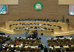 الاتحاد الأفريقي يعلق عضوية مالي بعد الانقلاب العسكري ويهدد بفرض عقوبات