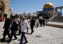 عشرات المستوطنين يقتحمون الأقصى المبارك من جهة باب المغاربة