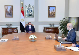 الرئيس يطلع على تطوير قطاعات الطرق الرئيسية بالساحل الشمالي