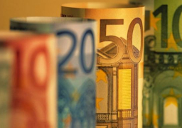 توالي ارتداد العملة الموحدة اليورو من الأعلى لها في أسبوعين أمام الدولار