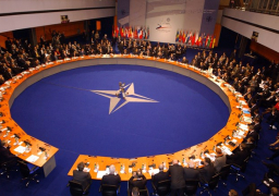 بكين تتهم الحلف الأطلسي بالمبالغة بـ”نظرية التهديد الصيني”