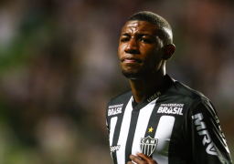 رسمياً.. برشلونة يضم البرازيلي إيمرسون حتي يونيو 2024