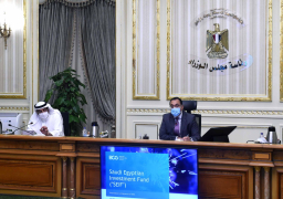 “مدبولى” يبحث زيادة الاستثمارات المصرية السعودية مع مسئولين سعوديين