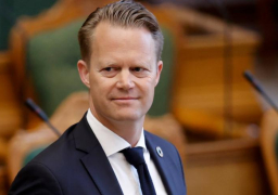 وزير خارجية الدنمارك يصل إلى العراق في زيارة رسمية