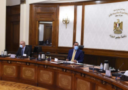 رئيس الوزراء يتابع مخطط تطوير شبكة الطرق والمحاور بمناطق غرب القاهرة الكبرى