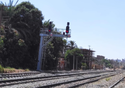 وزير النقل يعلن دخول أبراج إشارات القوصية وطما ومشطا الخدمة