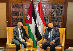شكري يبحث مع الصفدي سبل تعزيز العلاقات بين مصر والأردن