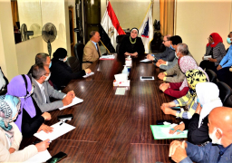 وزيرة الصناعة:توفير العمالة الفنية الماهرة ركيزة أساسية